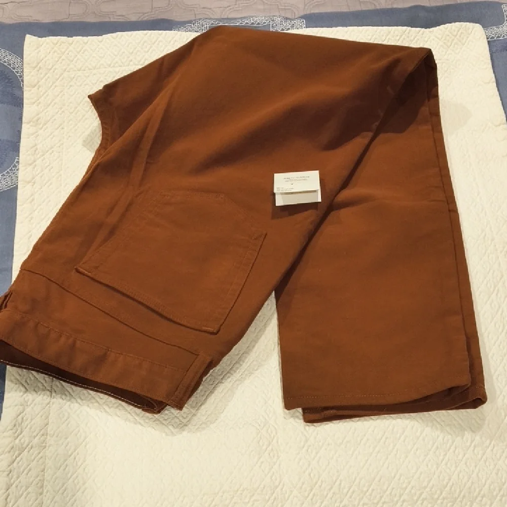 Banana Republic Slim Traveler Pant 36W x 32L
